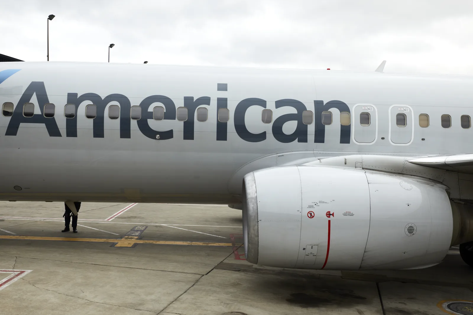 American Airlines widebody at gate, the AAdvantage Platinum Pro and Executive Platinum challenges.